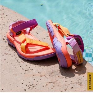 Teva x Outdoor Voices Hurricane XLT2 Collab RARE COLORWAY